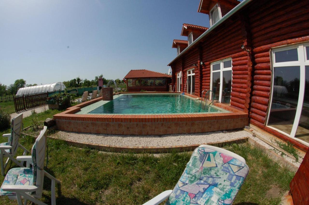 Roenk-Wellness Panzio Mezopeterd Bed & Breakfast Luaran gambar