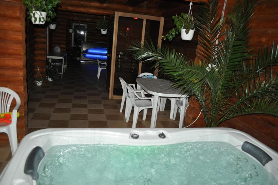 Roenk-Wellness Panzio Mezopeterd Bed & Breakfast Luaran gambar