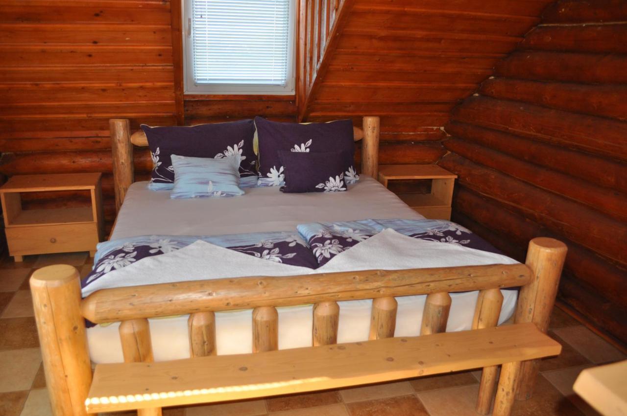 Roenk-Wellness Panzio Mezopeterd Bed & Breakfast Luaran gambar