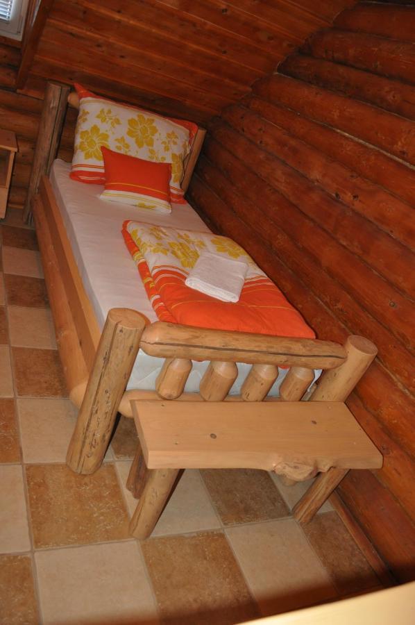 Roenk-Wellness Panzio Mezopeterd Bed & Breakfast Luaran gambar